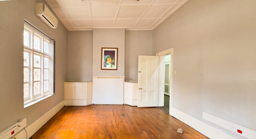 To Let Commercial Property for Rent in Queenstown Central Eastern Cape